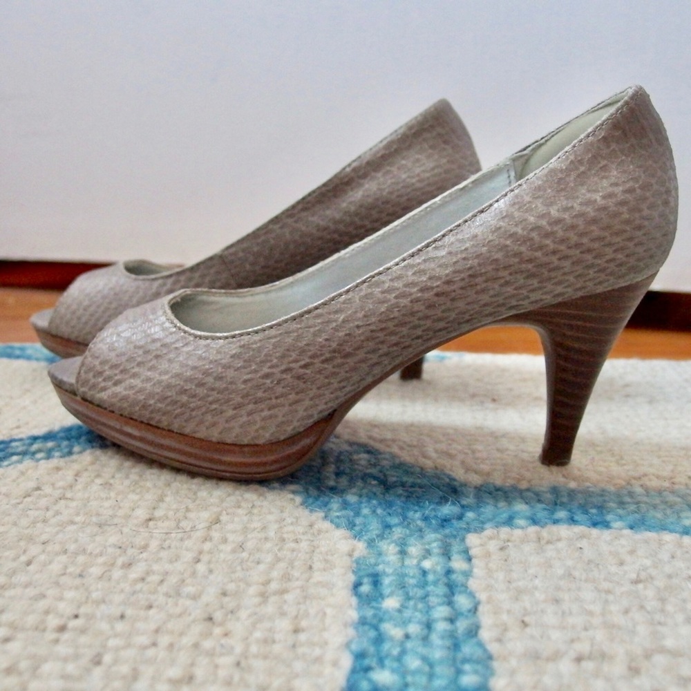 Bandolino Peep-Toe Platform Pumps